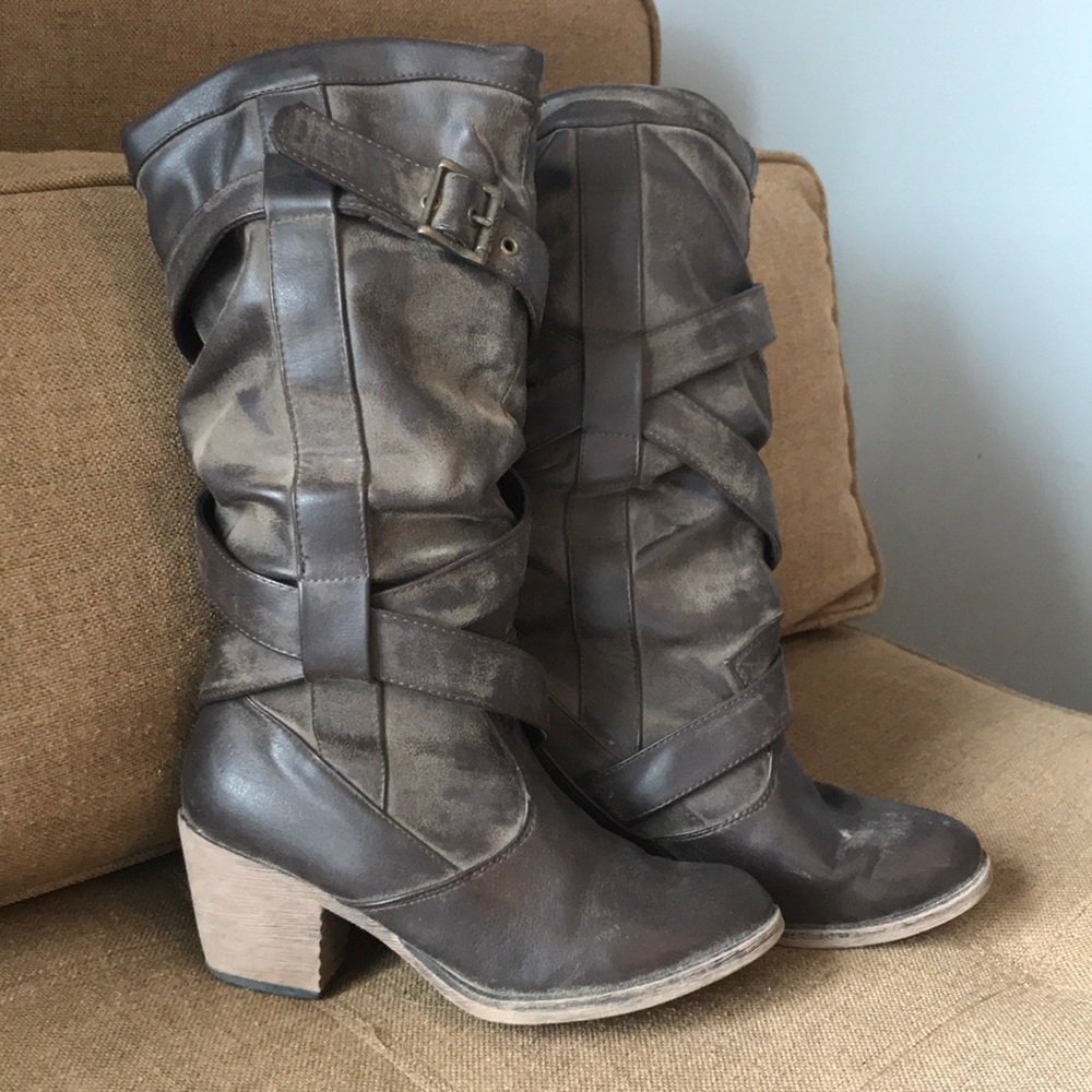 Rocket dog brown boots